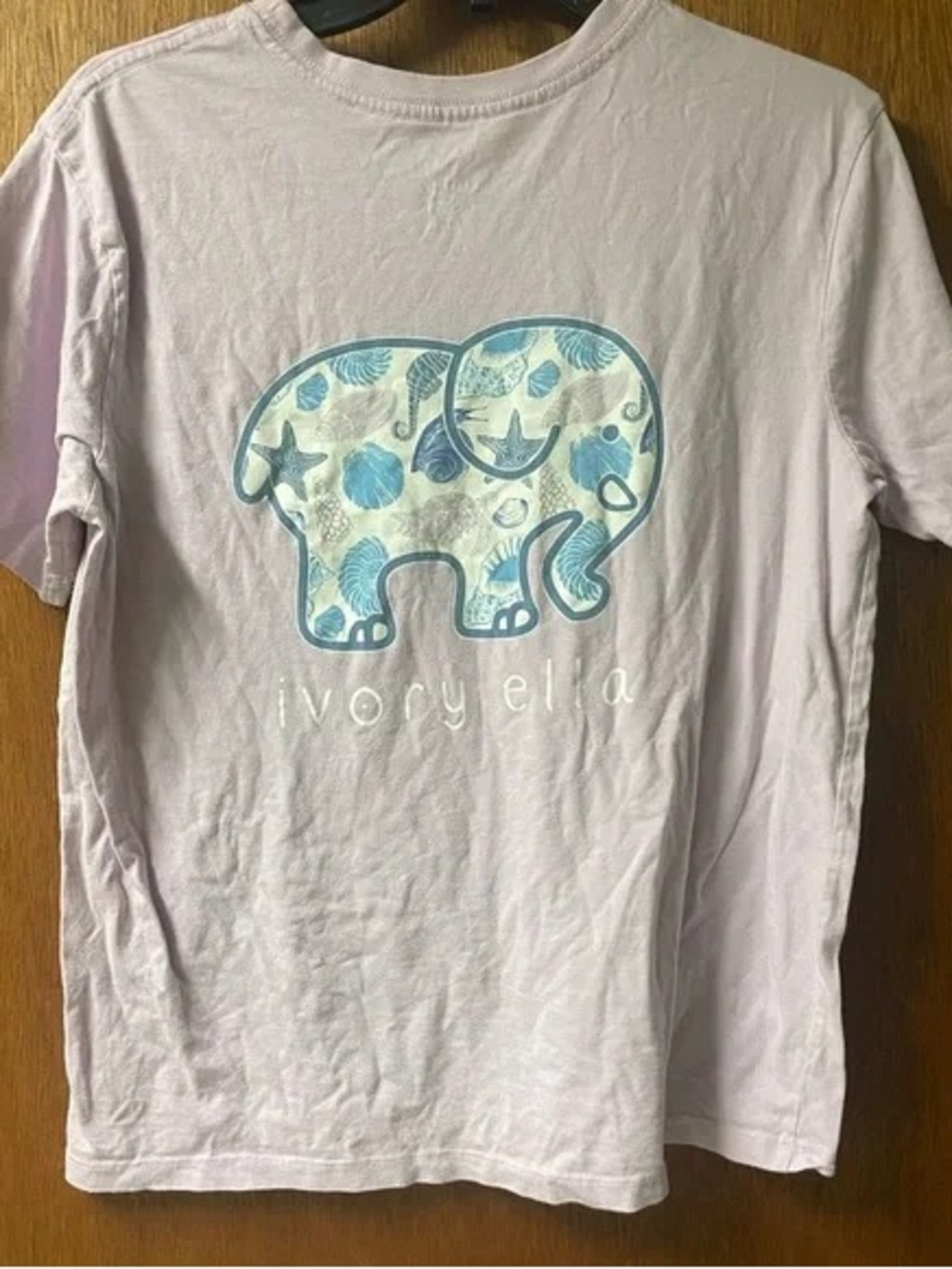 ivory ella Light Pink Graphic Elephant Tee with Blue Shell Print